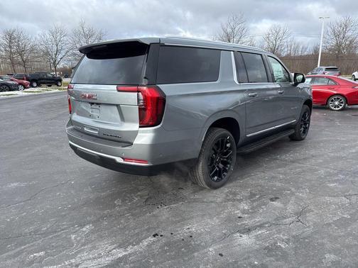 2026 GMC Yukon XL 4WD Elevation