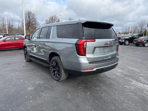 2026 GMC Yukon XL 4WD Elevation