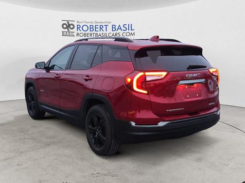 2023 GMC Terrain AWD AT4