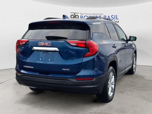 2021 GMC Terrain SLE