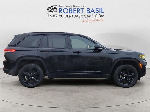 2023 Jeep Grand Cherokee Altitude