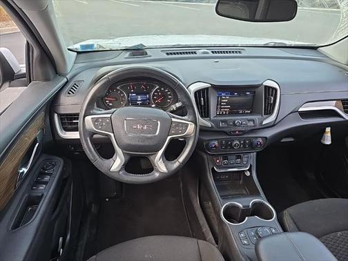 Summit White 2021 GMC Terrain SLE