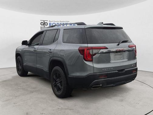 2023 GMC Acadia AWD AT4