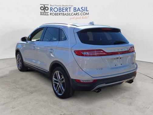 2015 Lincoln MKC Base