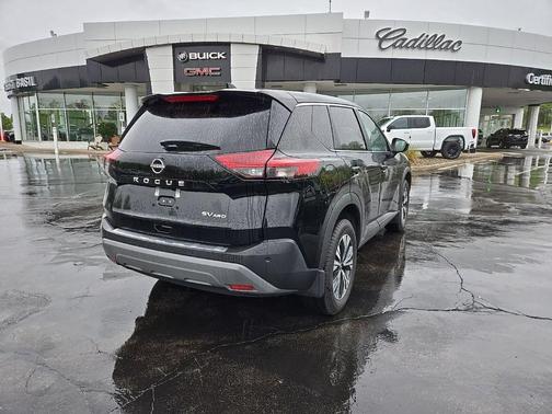 Super Black 2023 Nissan Rogue SV