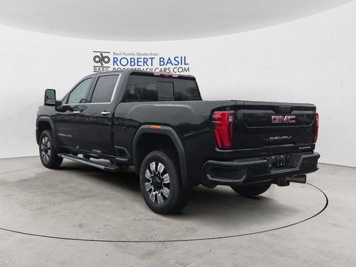 Onyx Black 2024 GMC Sierra 2500 Denali