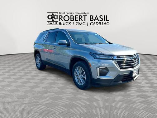 Sterling Gray Metallic 2023 Chevrolet Traverse LT Cloth