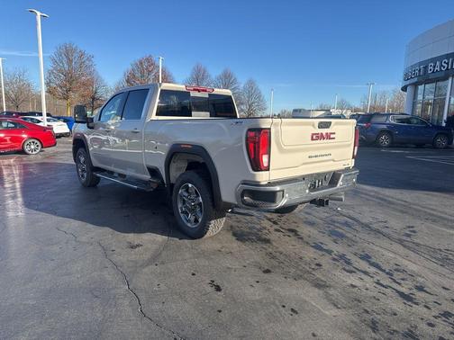 2026 GMC Sierra 2500 SLE