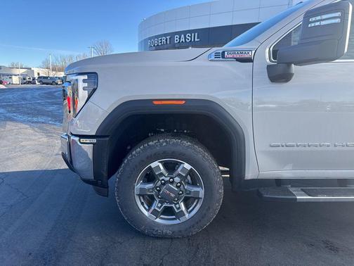 2026 GMC Sierra 2500 SLE