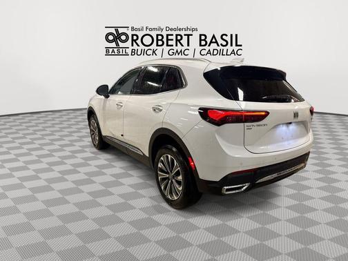 Iridescent White Tricoat 2026 Buick Envision Preferred AWD
