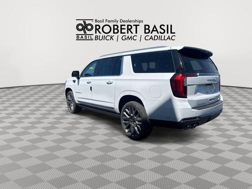 Glacier White Tricoat 2026 GMC Yukon XL Denali Ultimate