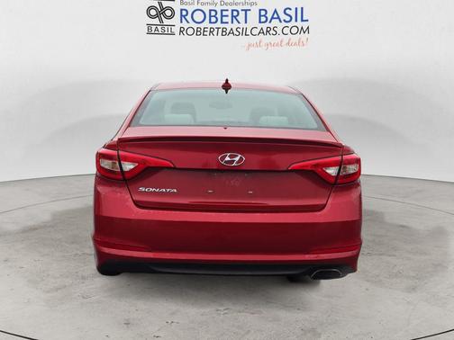2017 Hyundai SONATA SE