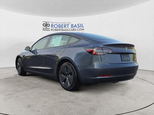 2023 Tesla Model 3 Standard Range