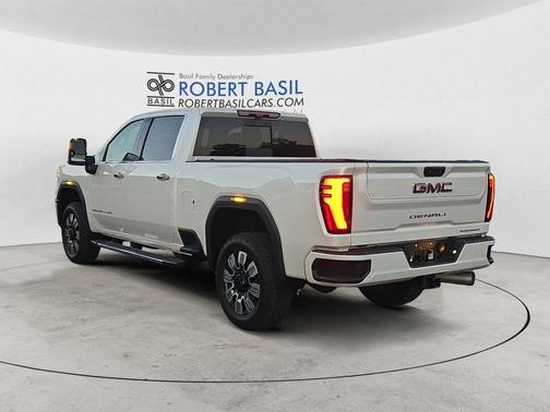 2024 GMC Sierra 2500 Denali