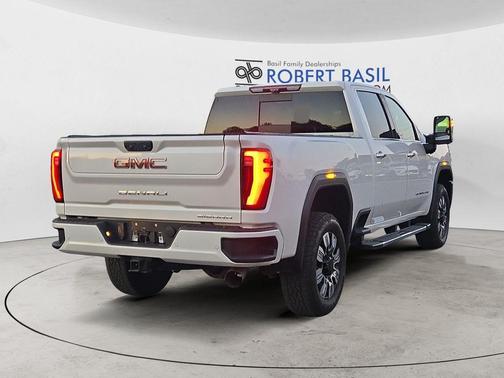 2024 GMC Sierra 2500 Denali