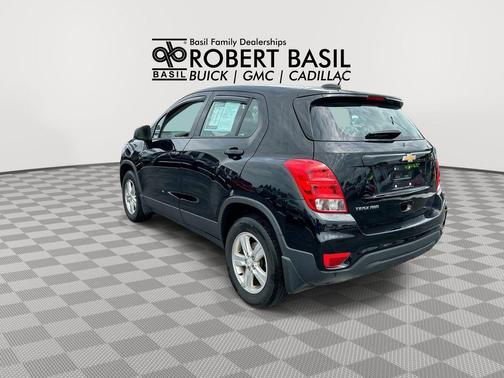 Mosaic Black Metallic 2018 Chevrolet Trax LS