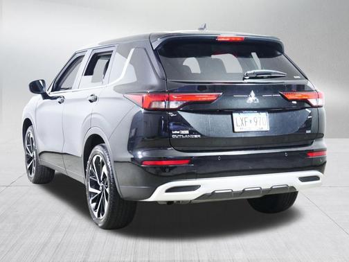 Black Diamond 2024 Mitsubishi Outlander SE S-AWC