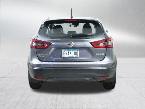 2020 Nissan Rogue Sport SV