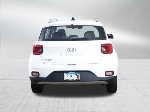 2020 Hyundai VENUE SEL