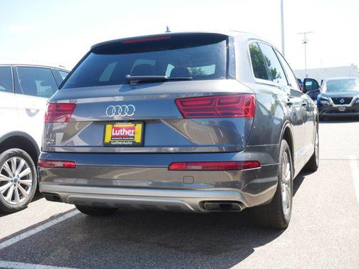 2019 Audi Q7 55 Premium Plus