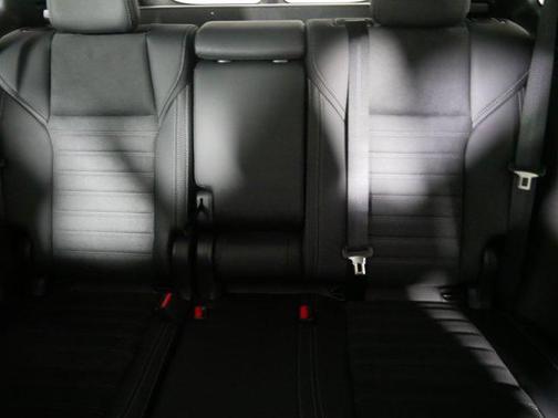2025 Mitsubishi Outlander PHEV SE S-AWC