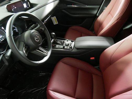 2025 Mazda CX-30 2.5 S Carbon Edition