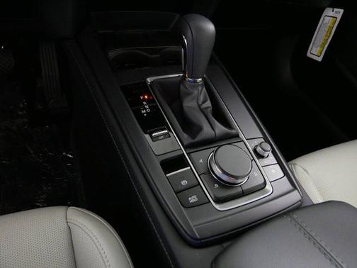 Snowflake White Pearl Mica 2026 Mazda CX-30 2.5 S Premium Package