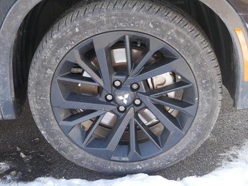 2024 Mitsubishi Outlander SE Black Edition S-AWC