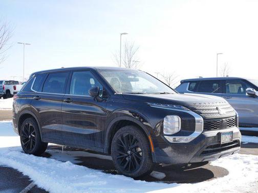 2024 Mitsubishi Outlander SE Black Edition S-AWC