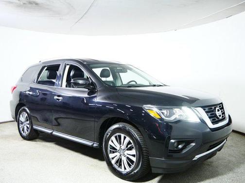 Magnetic Black Pearl 2020 Nissan Pathfinder SL 4WD