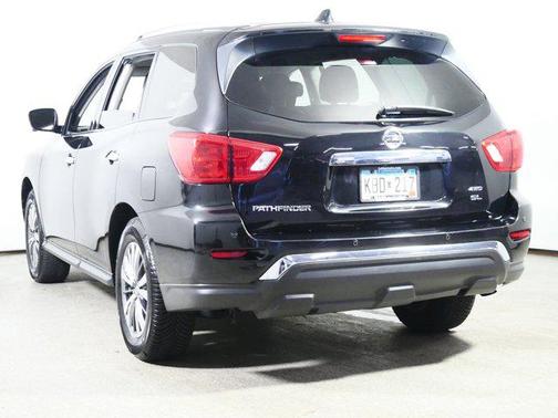 Magnetic Black Pearl 2020 Nissan Pathfinder SL 4WD