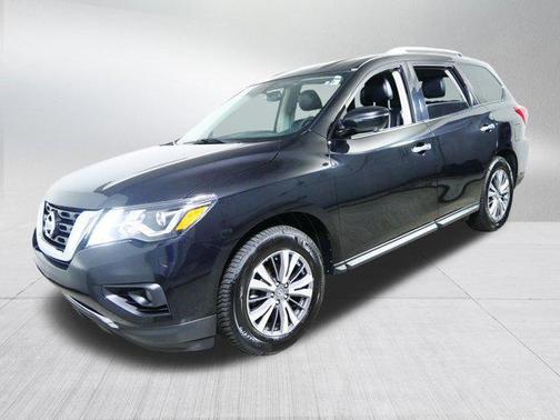 Magnetic Black Pearl 2020 Nissan Pathfinder SL 4WD