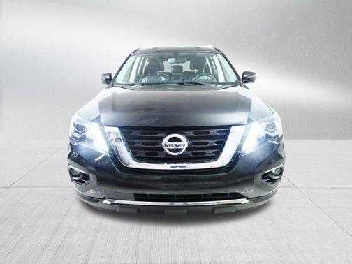 Magnetic Black Pearl 2020 Nissan Pathfinder SL 4WD