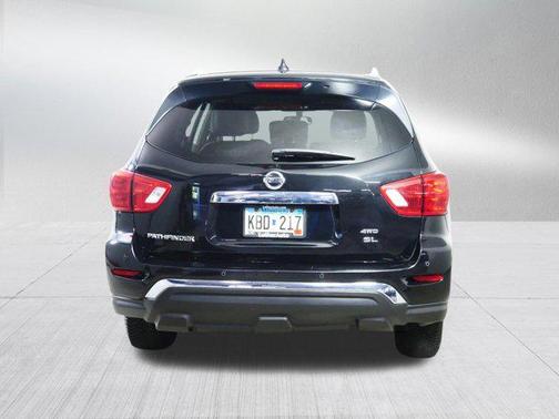 Magnetic Black Pearl 2020 Nissan Pathfinder SL 4WD
