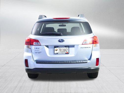 Ice Silver Metallic 2013 Subaru Outback 2.5i Premium