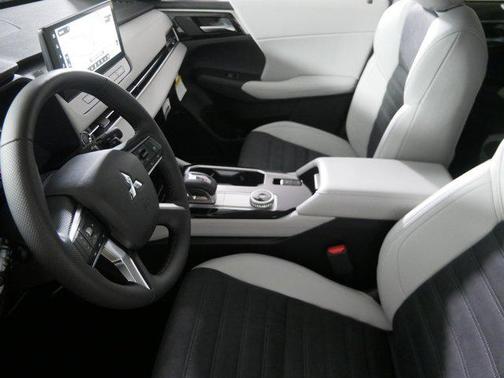 2025 Mitsubishi Outlander SE 2.5 S-AWC