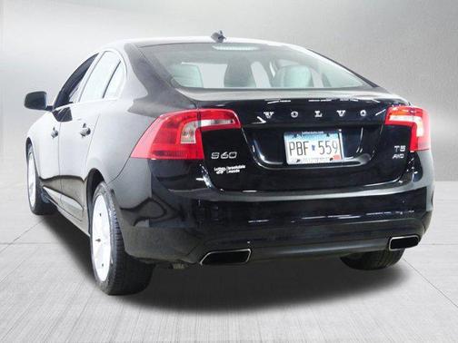 2015 Volvo S60 T5 Premier
