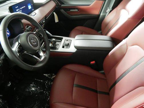 2025 Mazda CX-70 PHEV Premium Plus Package