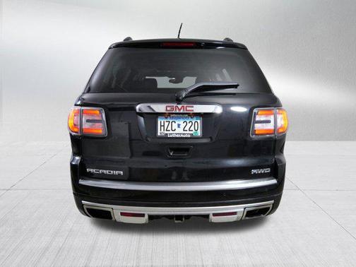 2016 GMC Acadia Denali