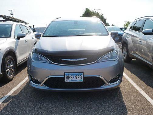 2018 Chrysler Pacifica Touring-L