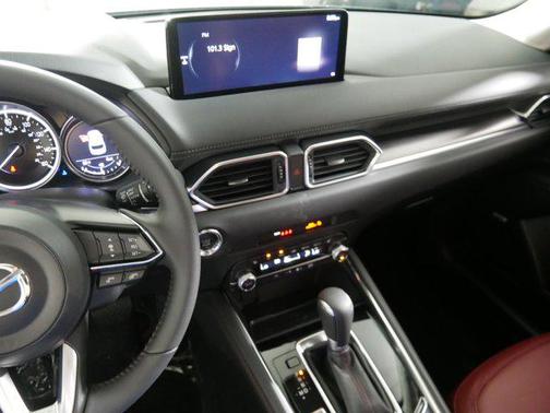 2025 Mazda CX-5 Carbon Edition