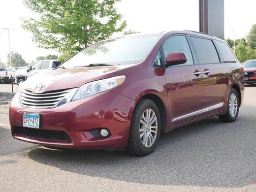2015 Toyota Sienna XLE