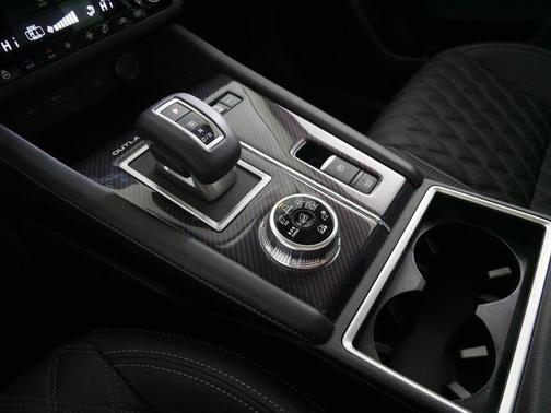 2025 Mitsubishi Outlander PHEV SEL