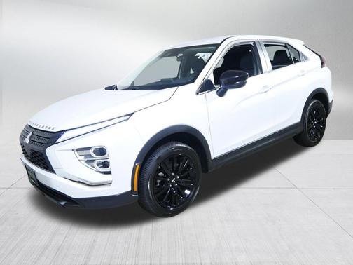 White Diamond 2024 Mitsubishi Eclipse Cross LE