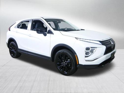 White Diamond 2024 Mitsubishi Eclipse Cross LE