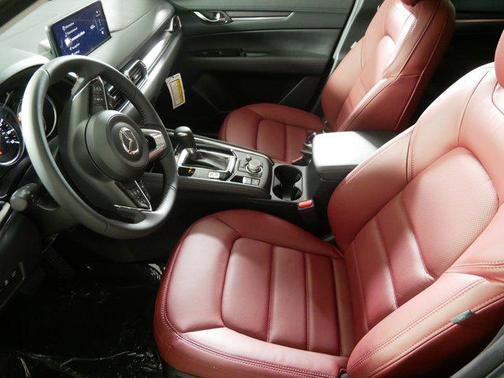 2025 Mazda CX-5 Carbon Edition