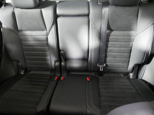Red Diamond 2025 Mitsubishi Outlander SE S-AWC