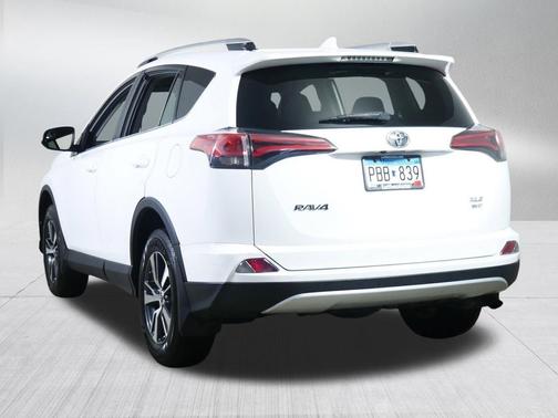 Super White 2016 Toyota RAV4 XLE