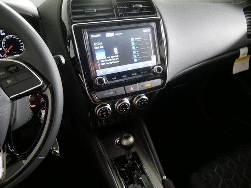 2025 Mitsubishi Outlander Sport 2.0 LE