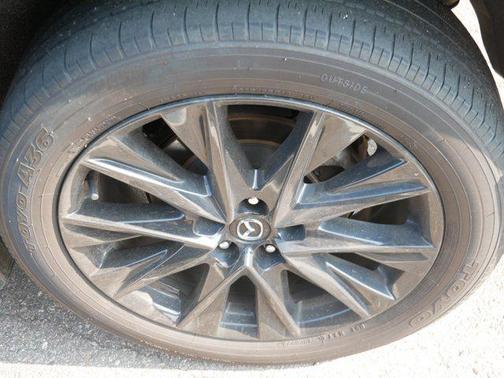 2022 Mazda CX-5 Carbon Edition